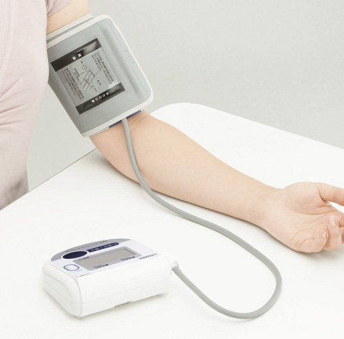 Máy đo huyết áp bắp tay Citizen