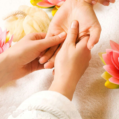 Massage cho bàn tay
