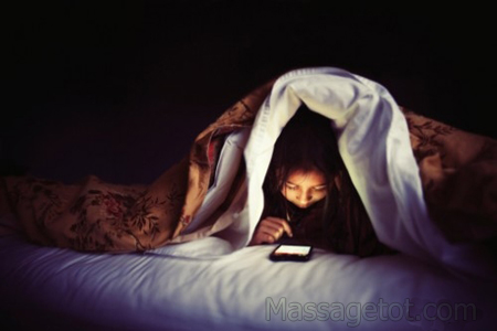 Sử dụng thiết bị công nghệ sẽ làm cho bạn khó ngủ